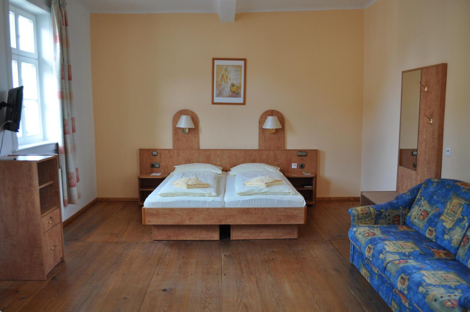 Schlosshotel Am Hainich Behringen  Kamer foto